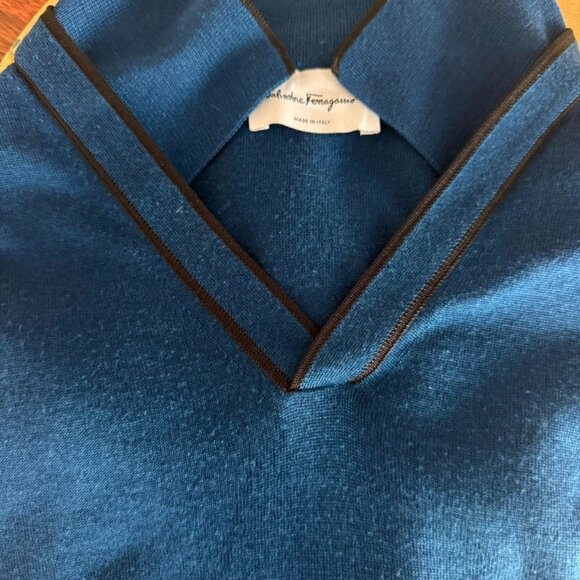 Salvatore Ferragamo Lambs Wool/Silk/Cashmere V-Neck Pullover Sweater, Sz Med. - Picture 9 of 11